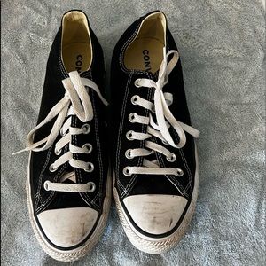 black converse